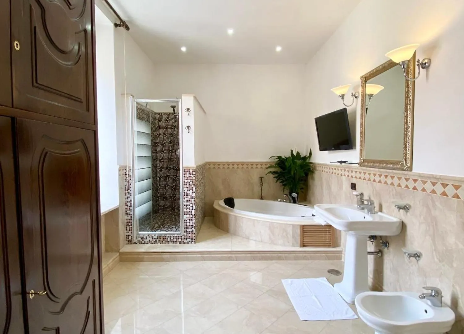 Casa Intera Con Terrazzo Appartement Napels