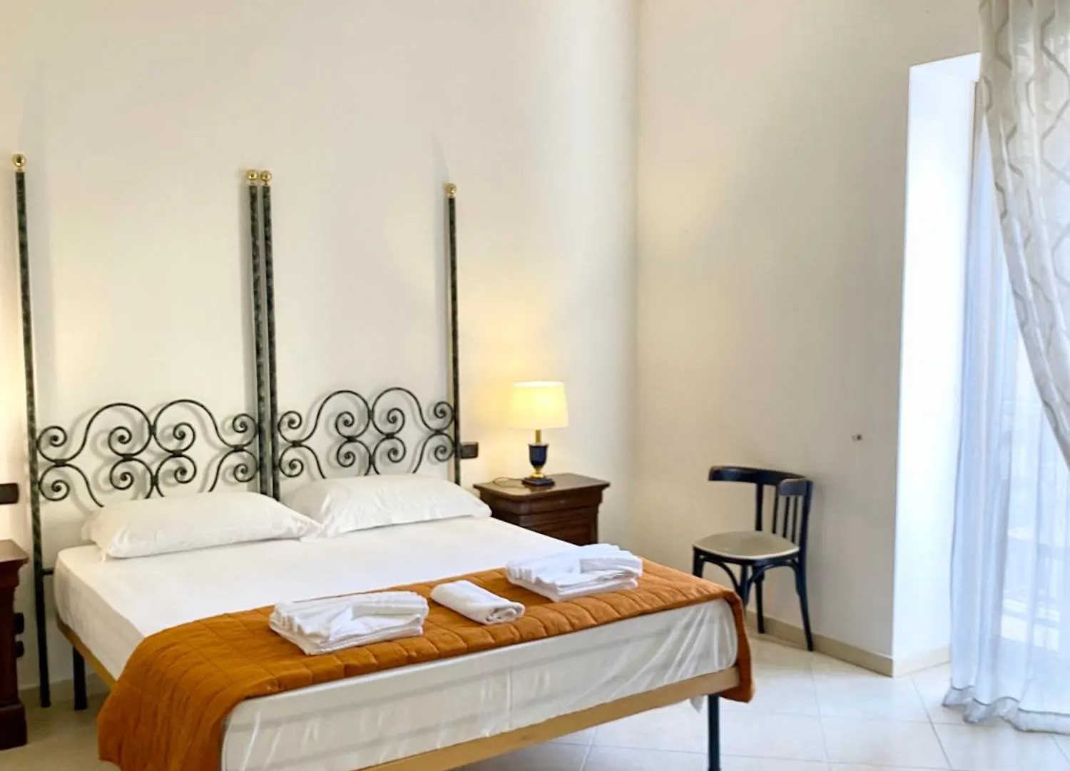 Casa Intera Con Terrazzo Appartement Napels
