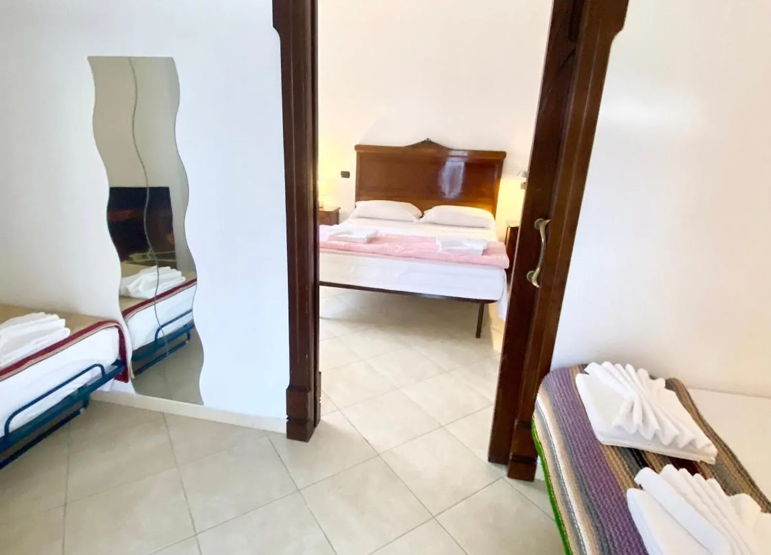 Casa Intera Con Terrazzo Daire Napoli