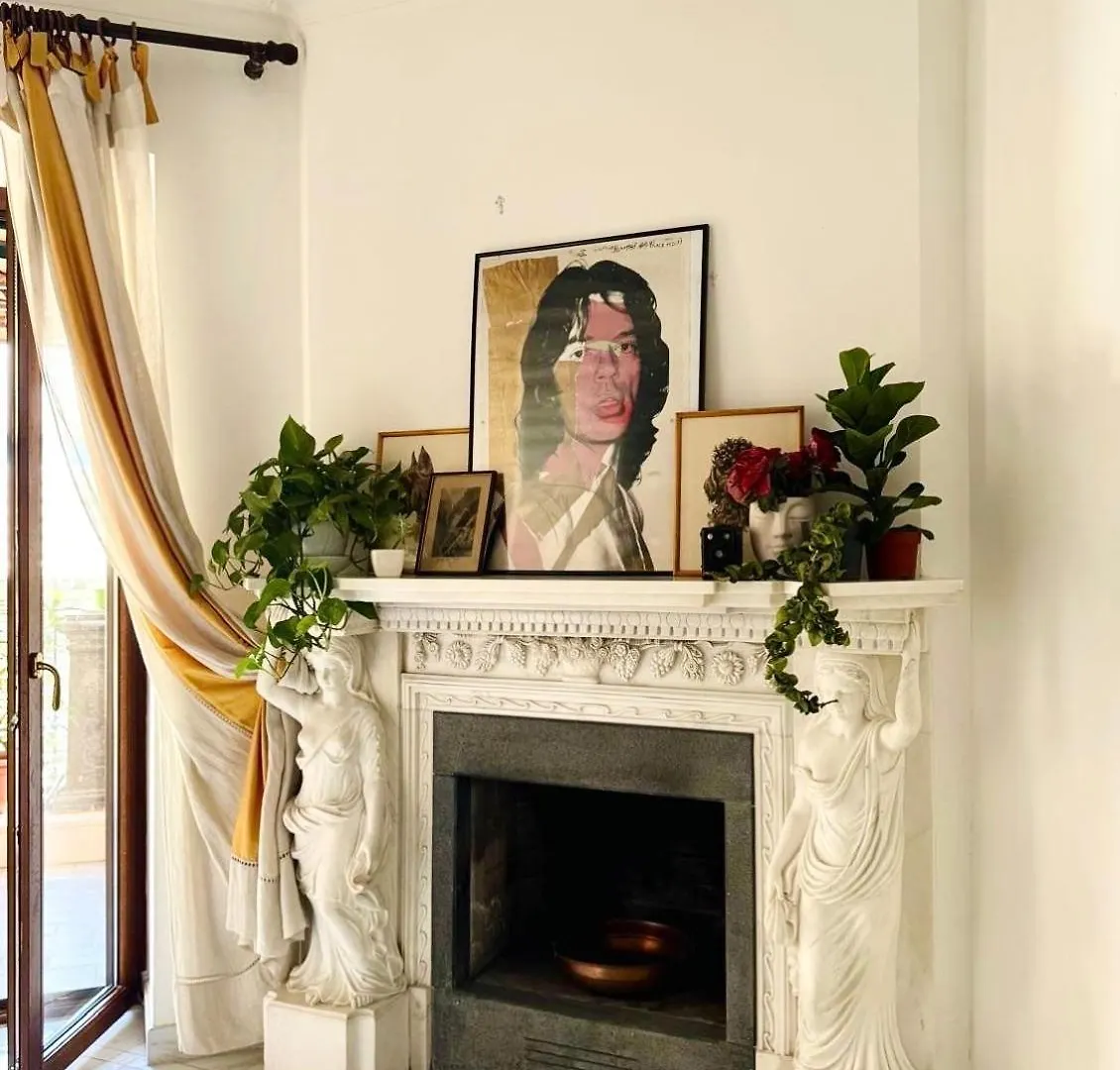 Casa Intera Con Terrazzo Daire Napoli