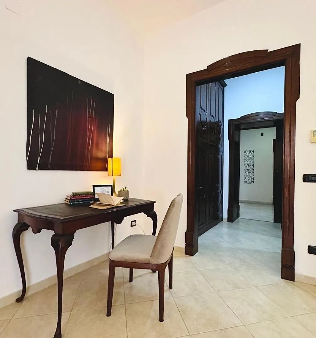 Casa Intera Con Terrazzo Apartment Naples