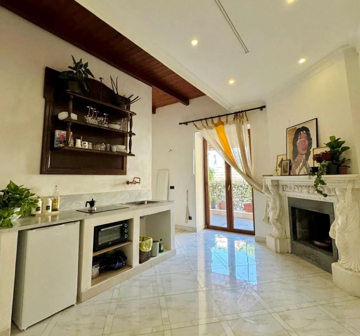 Casa Intera Con Terrazzo Daire Napoli 0*,  İtalya