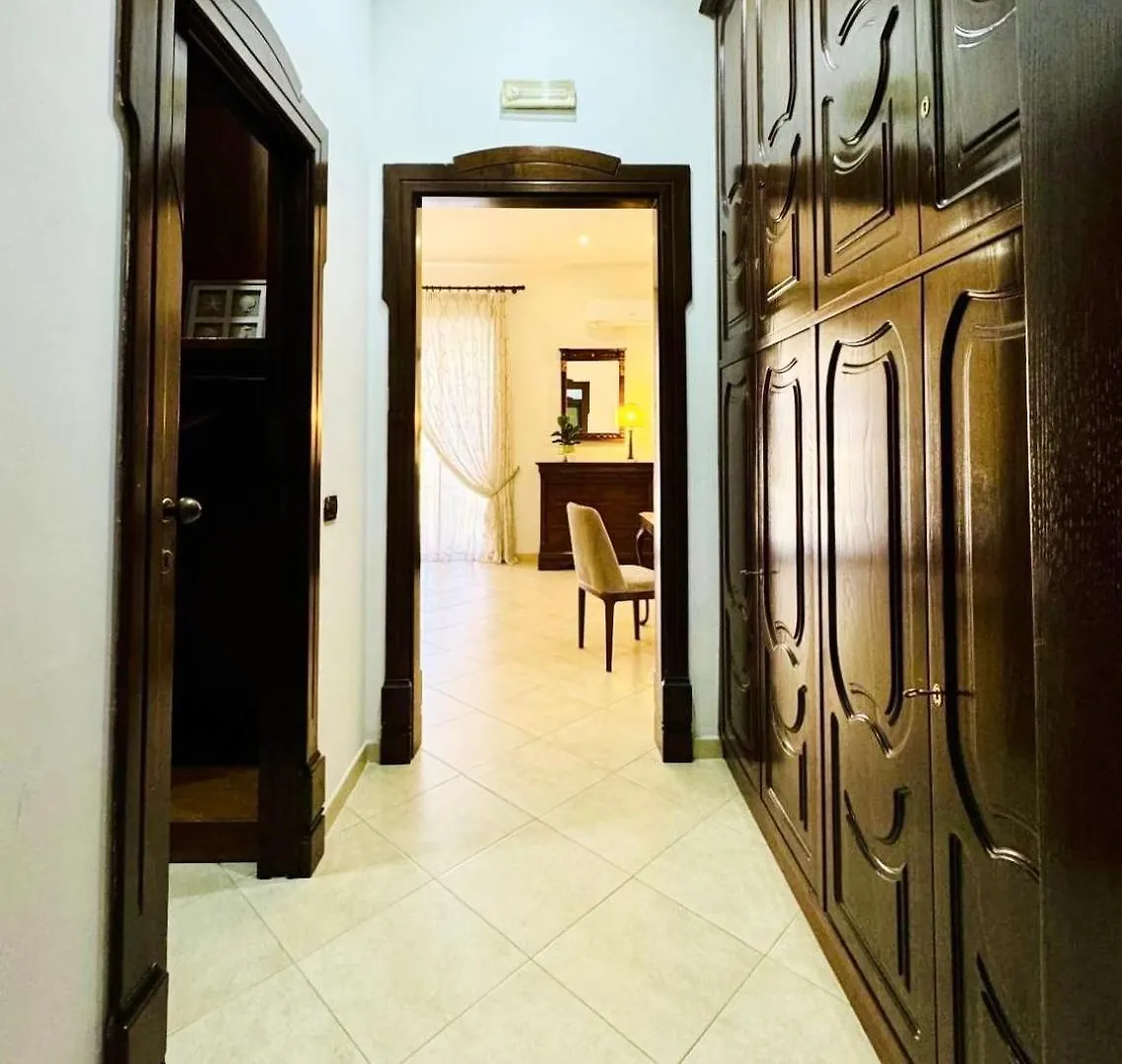 Casa Intera Con Terrazzo Apartment Naples Italy