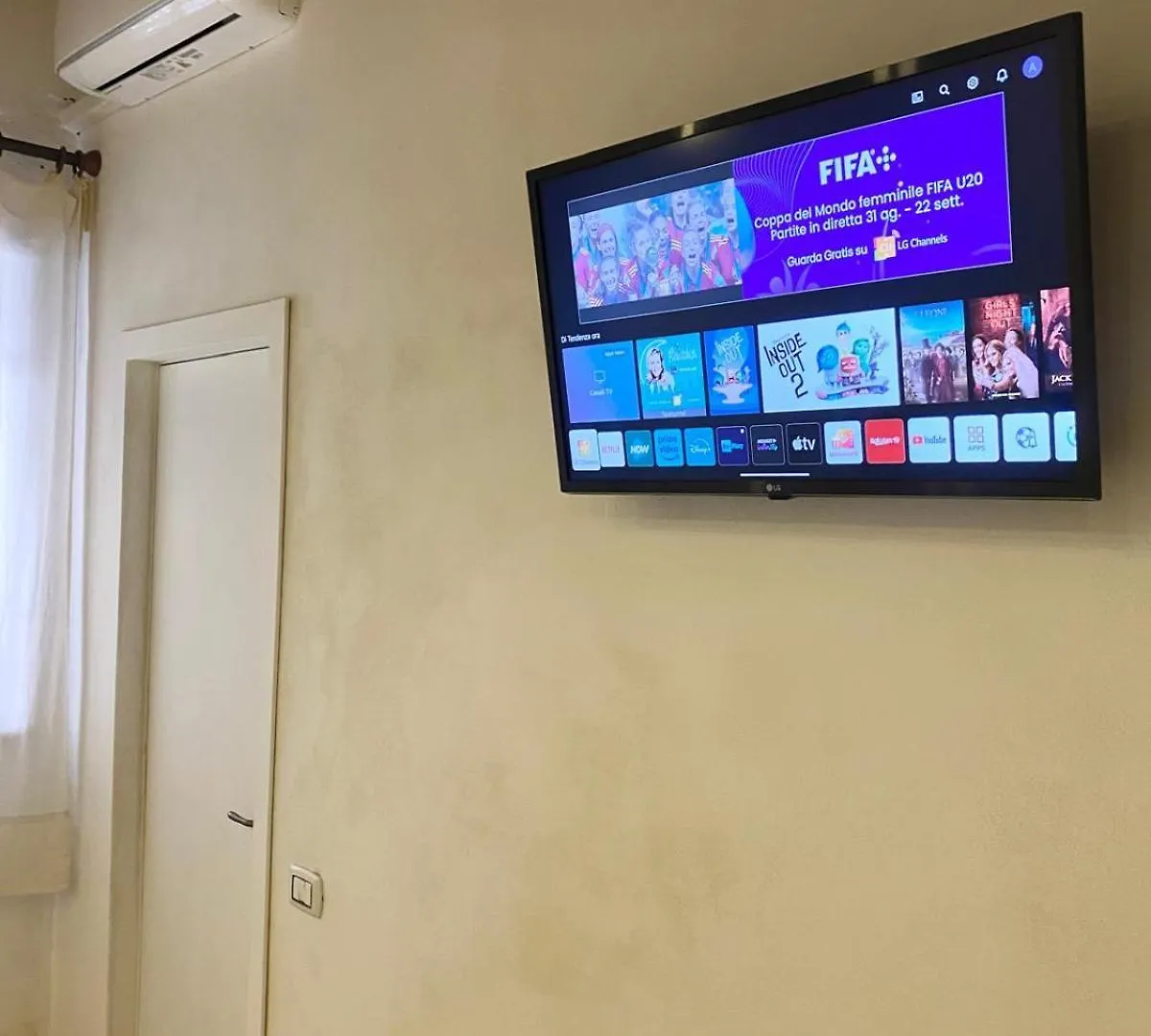 Casa Intera Con Terrazzo Apartment Naples