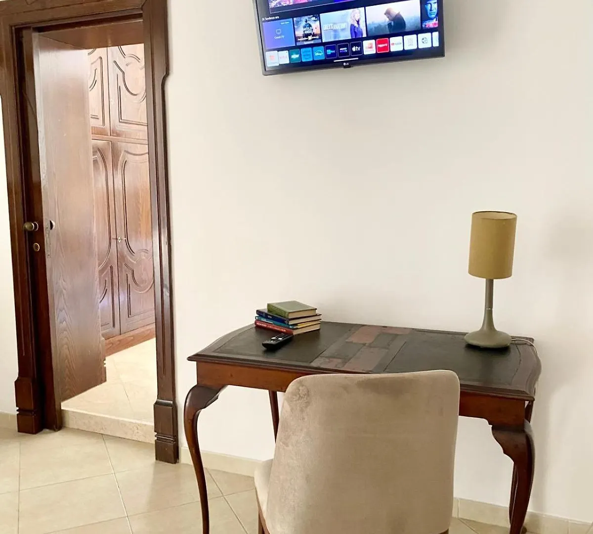 Casa Intera Con Terrazzo Apartment Naples