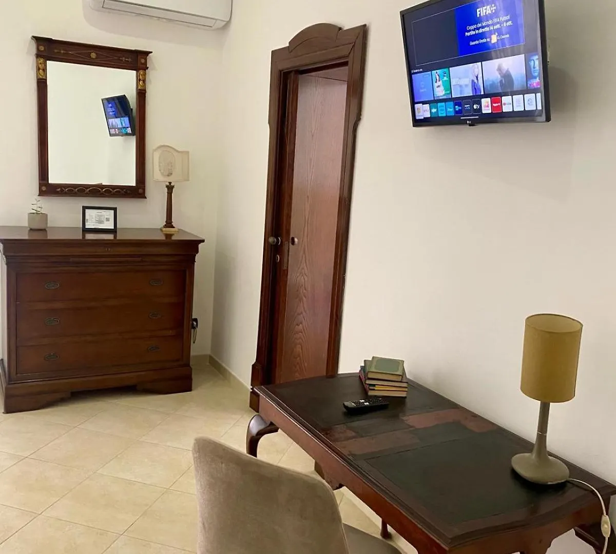 Casa Intera Con Terrazzo Apartment Naples